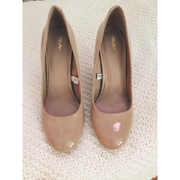Mossimo (Target) Nude Pumps - Picture 2 of 4